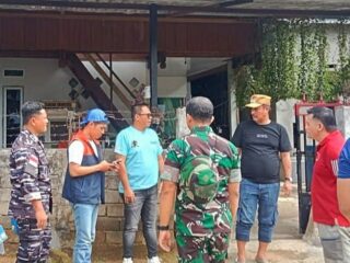 BPBD Tolitoli Sapu Bersih, Bongkar Bangunan Warga Yang Berdiri Di Atas  Sungai Lembe Kelurahan Baru