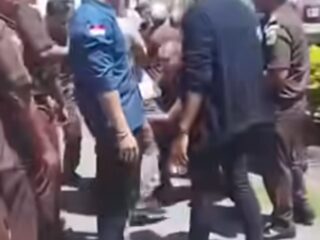 "Viral Penangkapan di Depan Anak-Anak, Kejaksaan Negeri Buol Tuai Sorotan: Apakah Hak-Hak Anak Telah Terlindungi?"