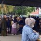 Warga Kota Palu Serbu Pasar Murah di Jl Panigoro 