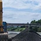 Pengambilan material sirtu galian C di Duga bekerja diluar IUP Foto Istimewa - TB