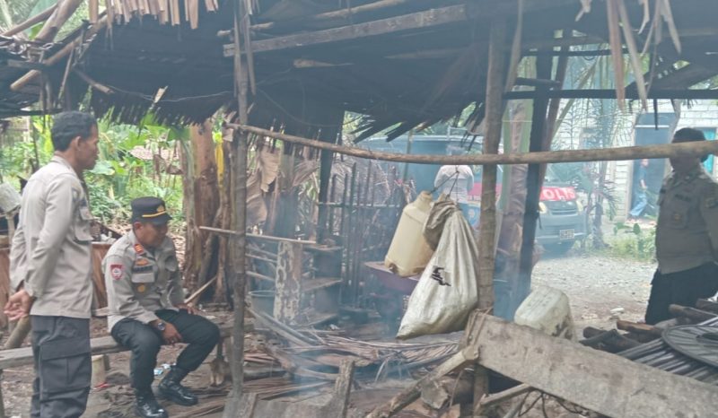 Foto Ist- kasat Binmas Polres Tojo Unauna