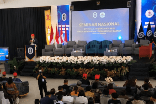 Sambutan Ketua Umum DPP PIKI di Wakili Sekjen Drs. Benyamin Patindok, M.M. Foto Ist-Tinombala.com 